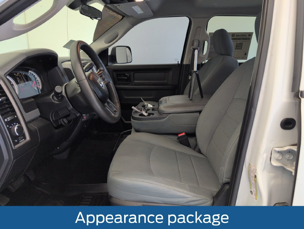 Used 2017 RAM 2500 Tradesman w/ Chrome Appearance Group AWD/4WD image 4