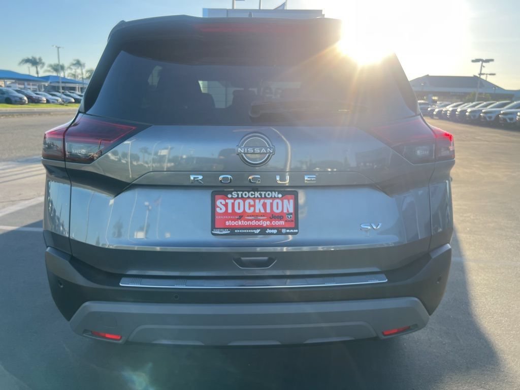 Used 2023 Nissan Rogue SV FWD image 13