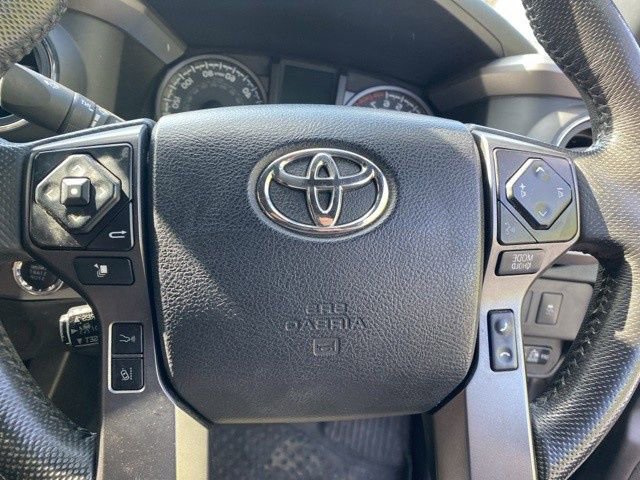 Used 2021 Toyota Tacoma TRD Off-Road image 26