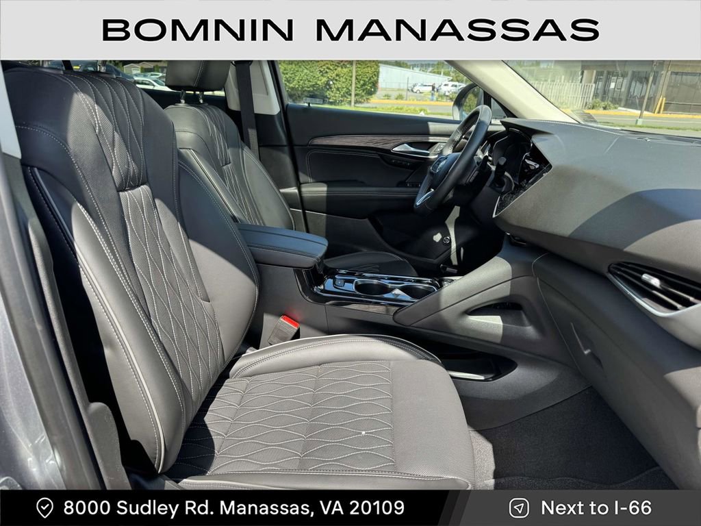 Used 2022 Buick Envision Avenir w/ Technology Package II AWD/4WD image 9