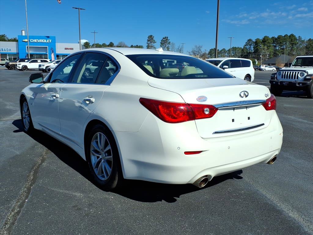 Used 2014 INFINITI Q50 Premium w/ Deluxe Touring Package image 16