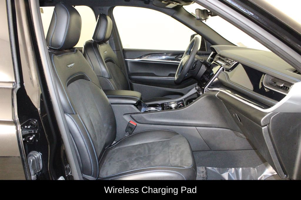 Used 2022 Jeep Grand Cherokee Trailhawk w/ Advanced Protech Group II image 16