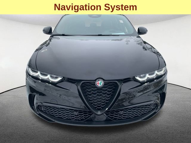 Used 2024 Alfa Romeo Tonale Veloce w/ Premium Interior Package image 4