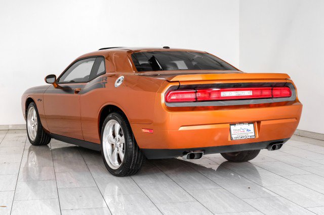Used 2011 Dodge Challenger R/T RWD image 8