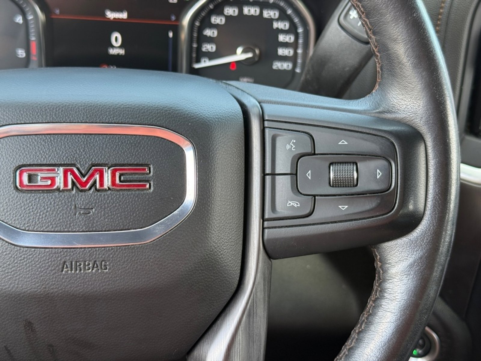 Used 2022 GMC Sierra 2500 AT4 w/ AT4 Preferred Package image 24