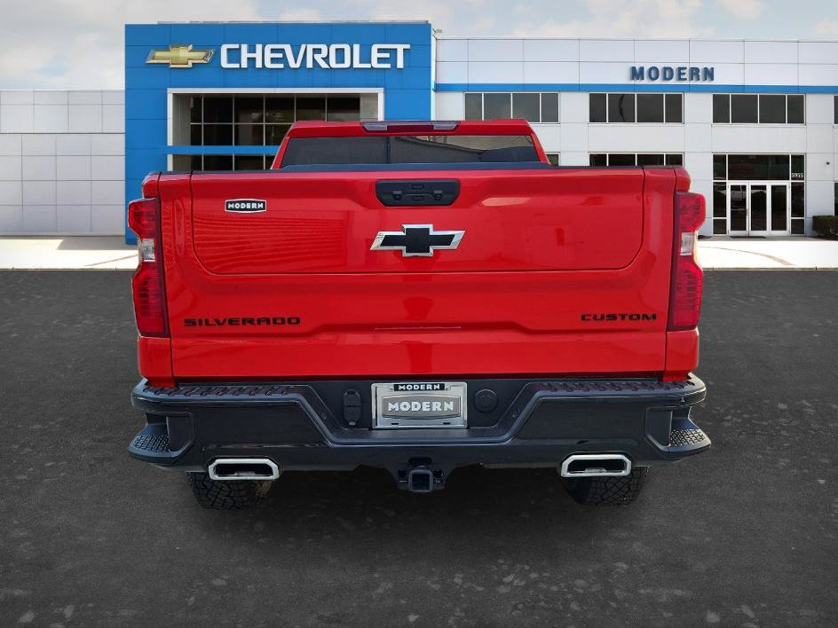 New 2026 Chevrolet Silverado 1500 Custom Trail Boss w/ LPO, Dark Essentials Package AWD/4WD image 4
