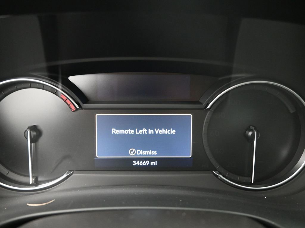 Used 2023 Cadillac XT4 Sport image 10