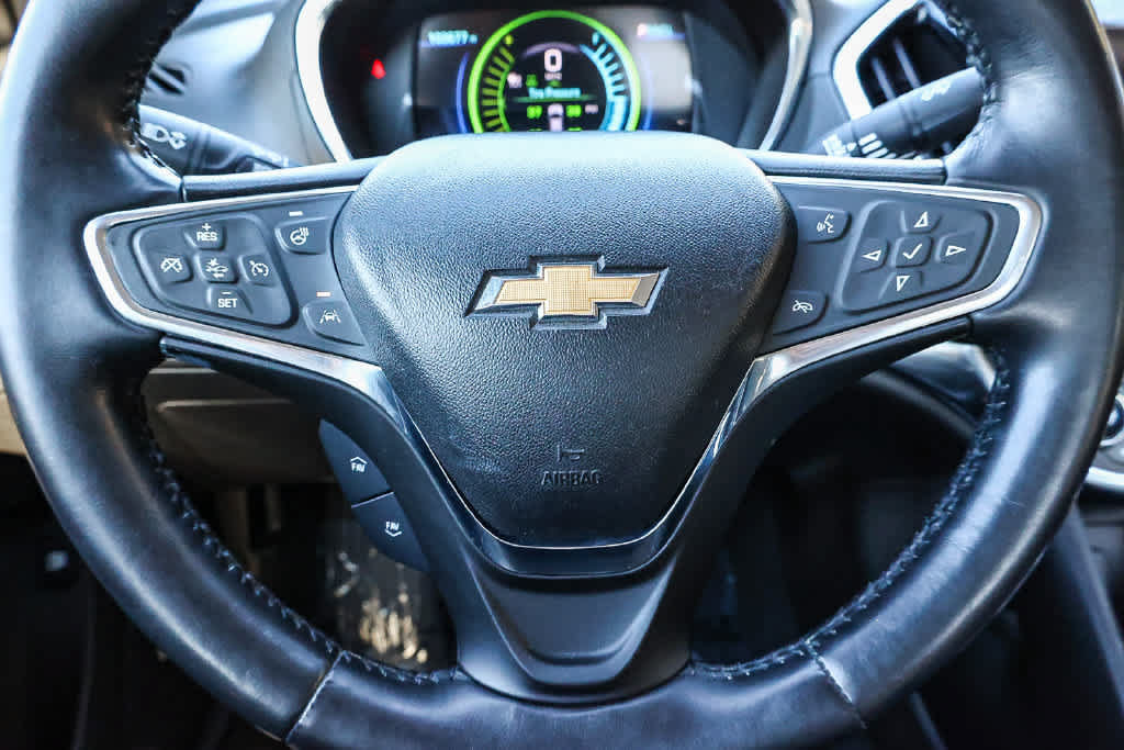Used 2018 Chevrolet Volt Premier w/ Driver Confidence Package FWD image 25