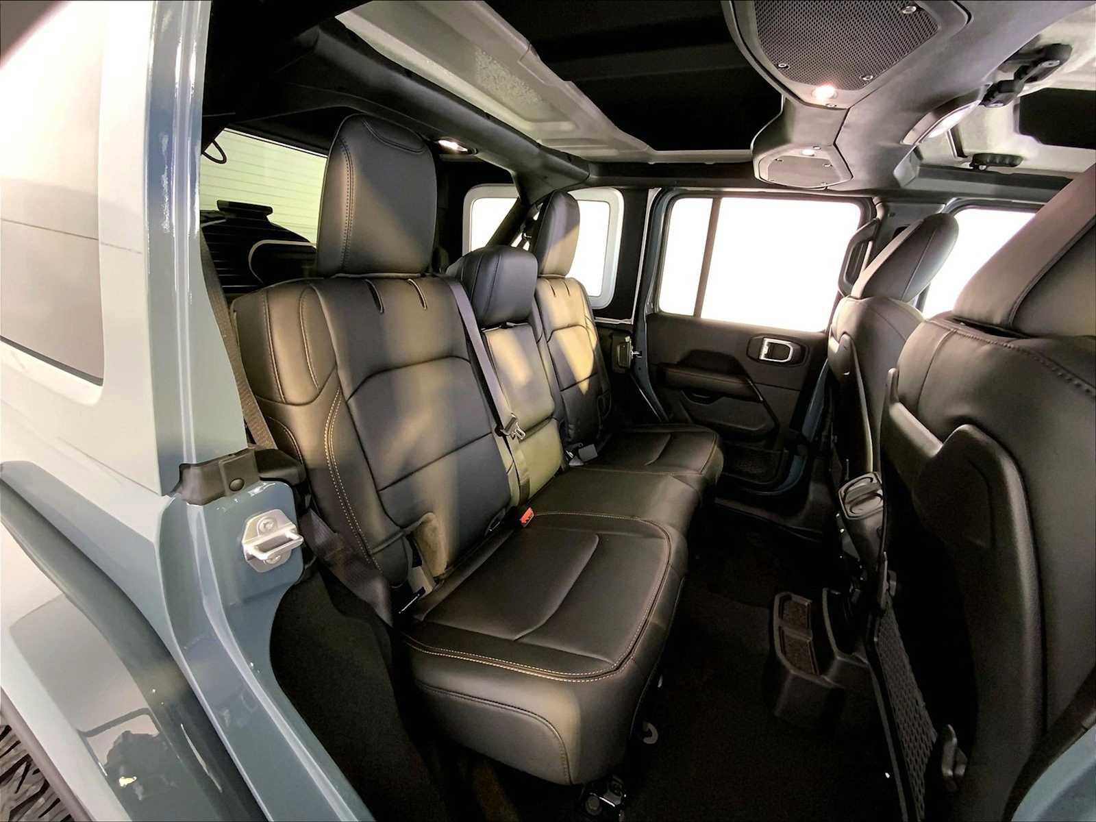 Used 2024 Jeep Wrangler Unlimited Rubicon 392 image 23