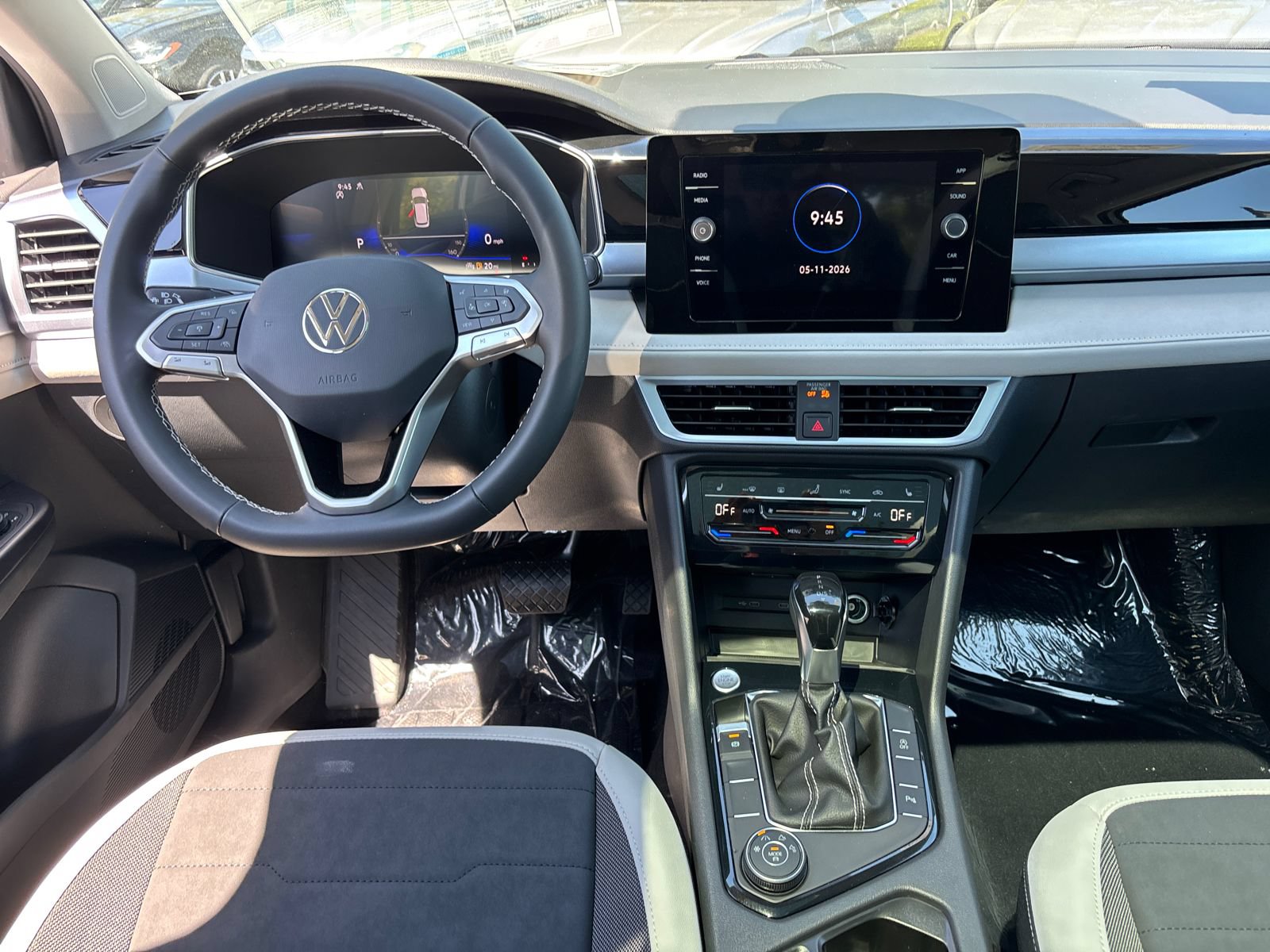 New 2026 Volkswagen Taos SE AWD/4WD image 28