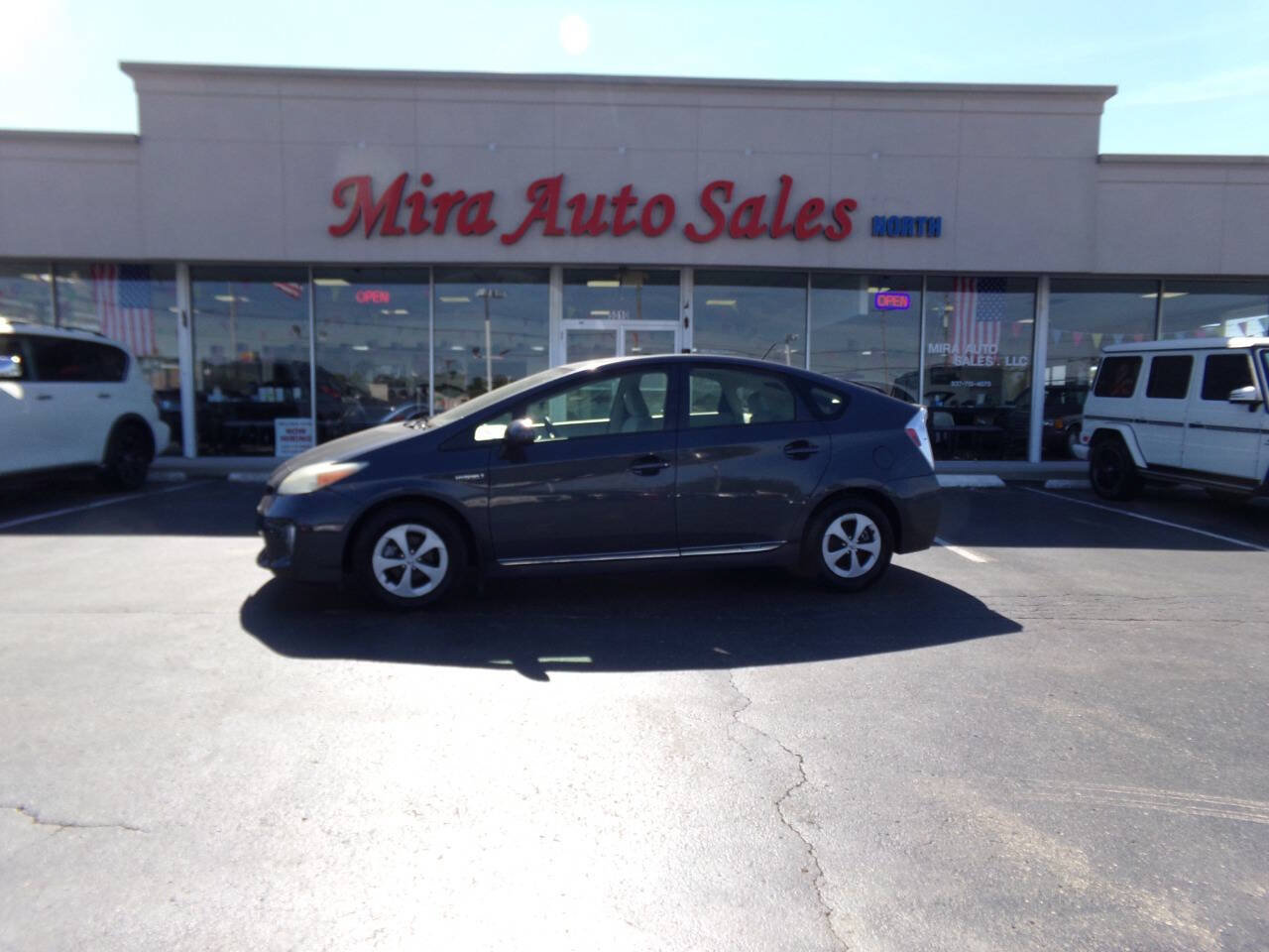 Used 2012 Toyota Prius Two FWD image 1