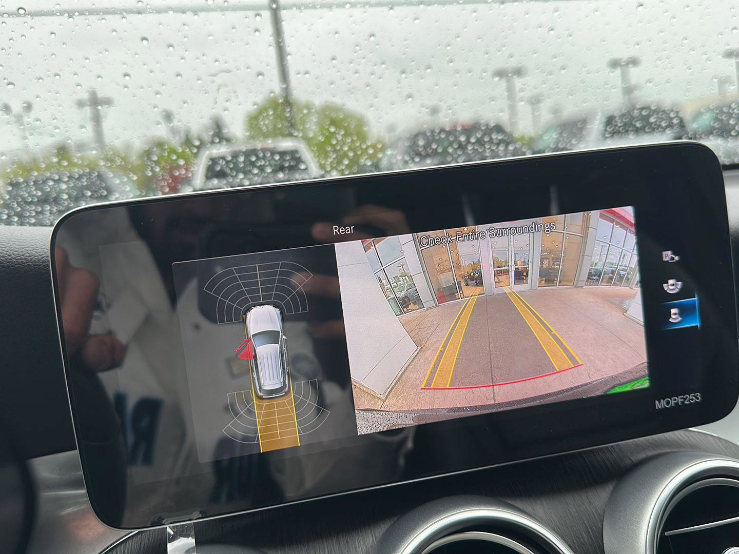 Used 2021 Mercedes-Benz GLC 300 4MATIC image 24