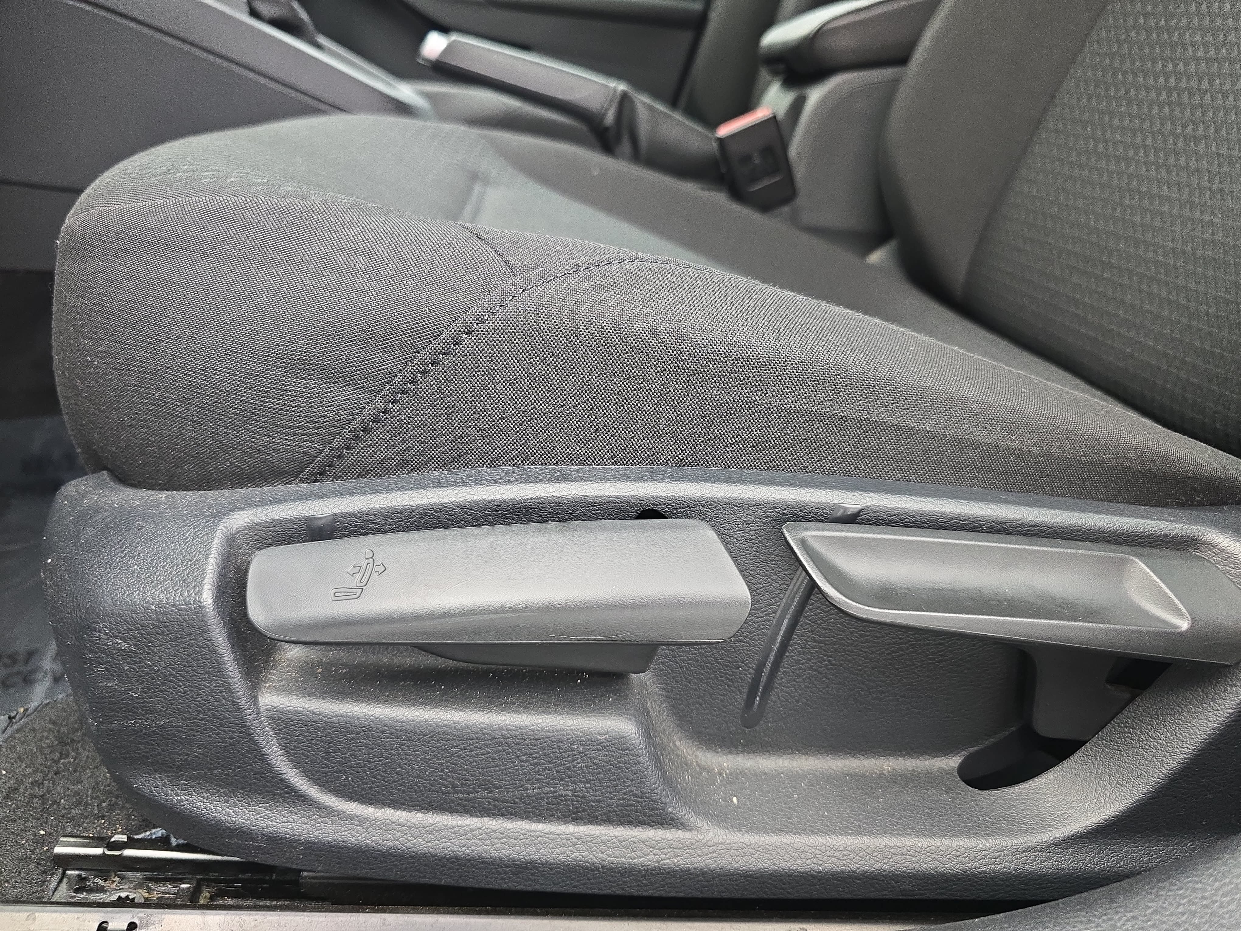 Used 2016 Volkswagen Jetta SE FWD image 28