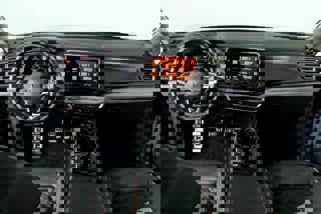 Certified 2025 Volkswagen Atlas Peak Edition SE image 14