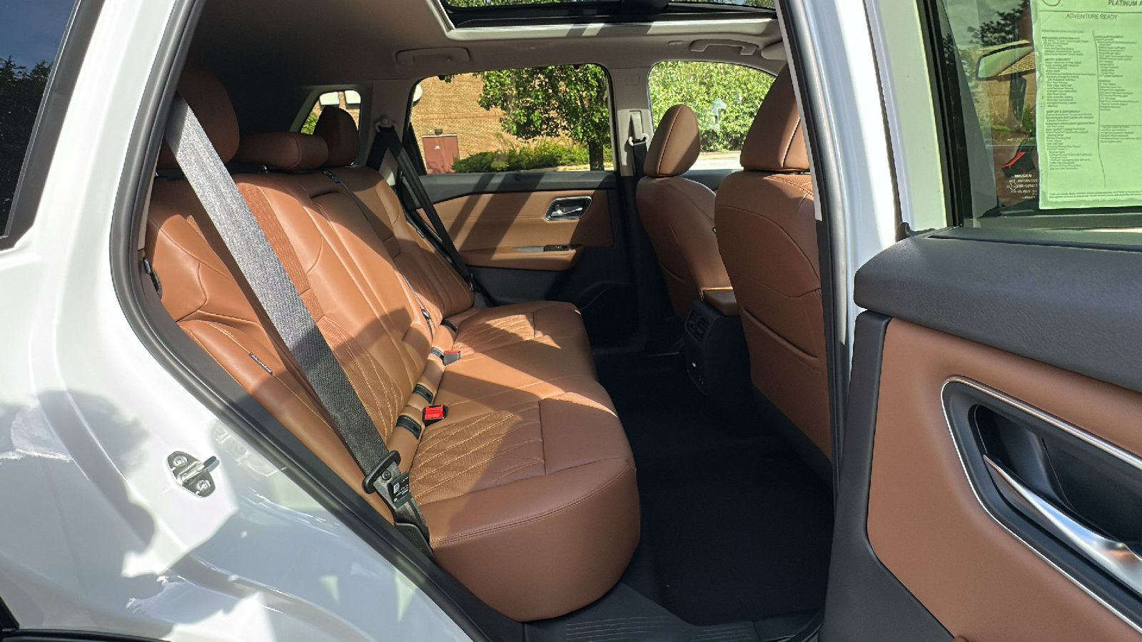 New 2026 Nissan Rogue Platinum image 14