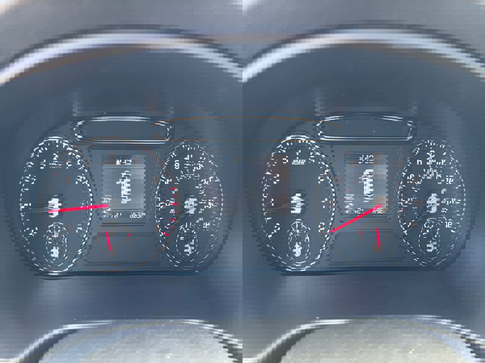 Used 2019 Kia Sorento LX w/ LX Convenience Package image 23