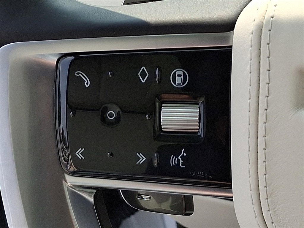 New 2025 Land Rover Range Rover SE image 14