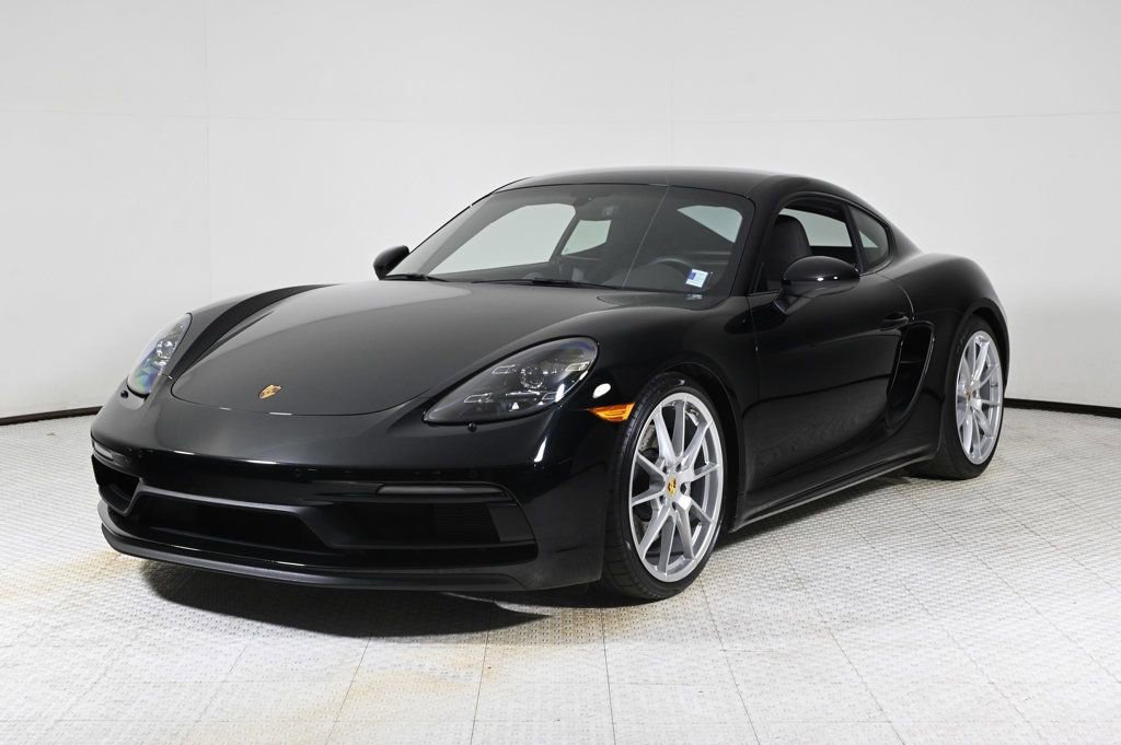 Certified 2025 Porsche 718 Cayman GTS image 1