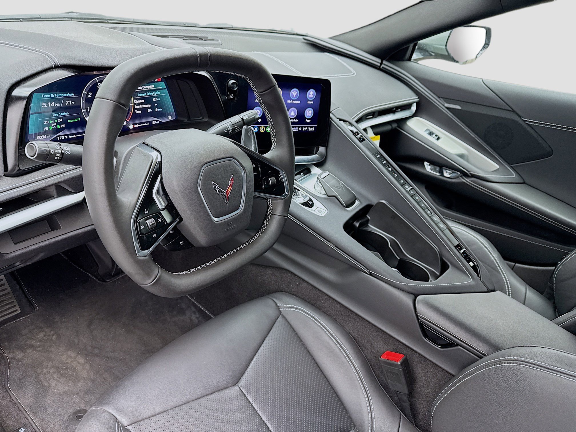 Used 2023 Chevrolet Corvette Stingray Coupe w/ Z51 Performance Package image 7