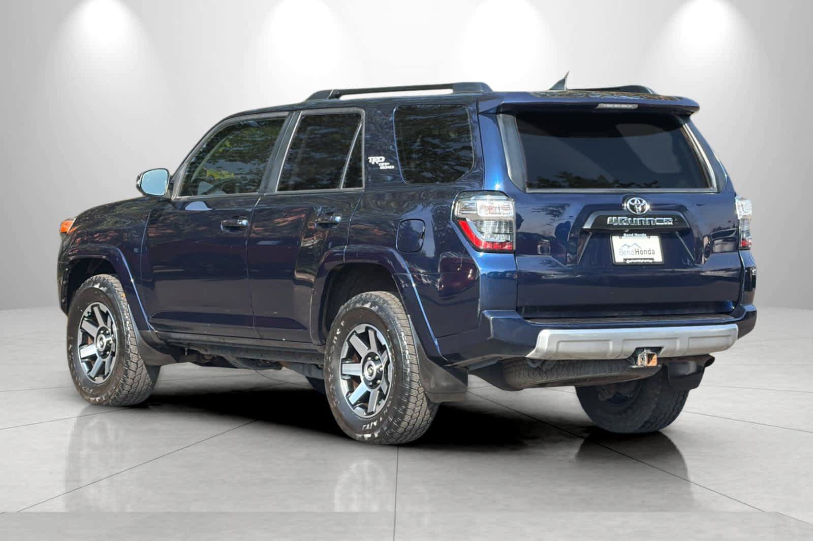 Used 2020 Toyota 4Runner TRD Off-Road Premium AWD/4WD image 6