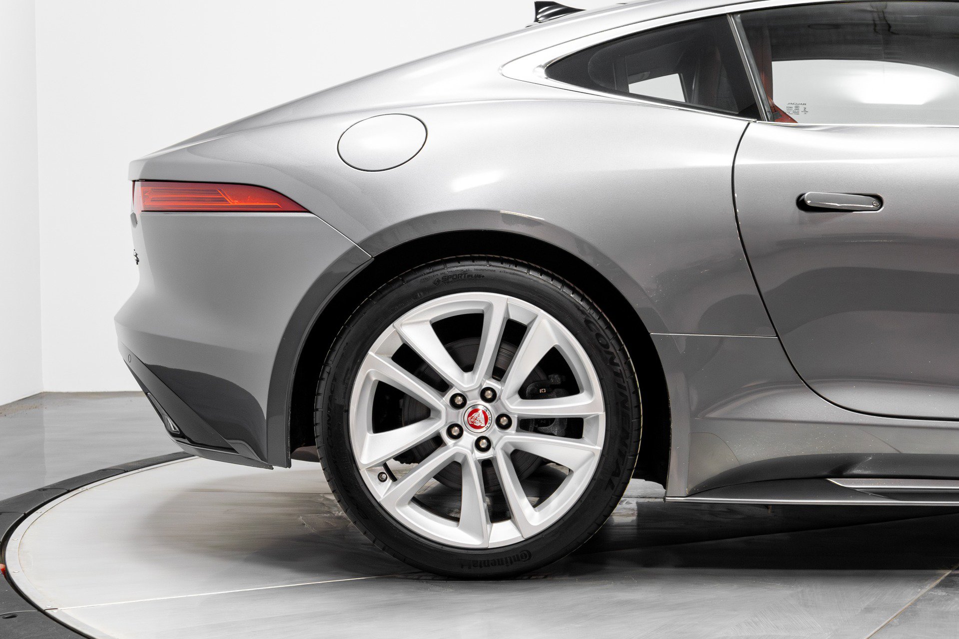 Used 2016 Jaguar F-TYPE S image 15