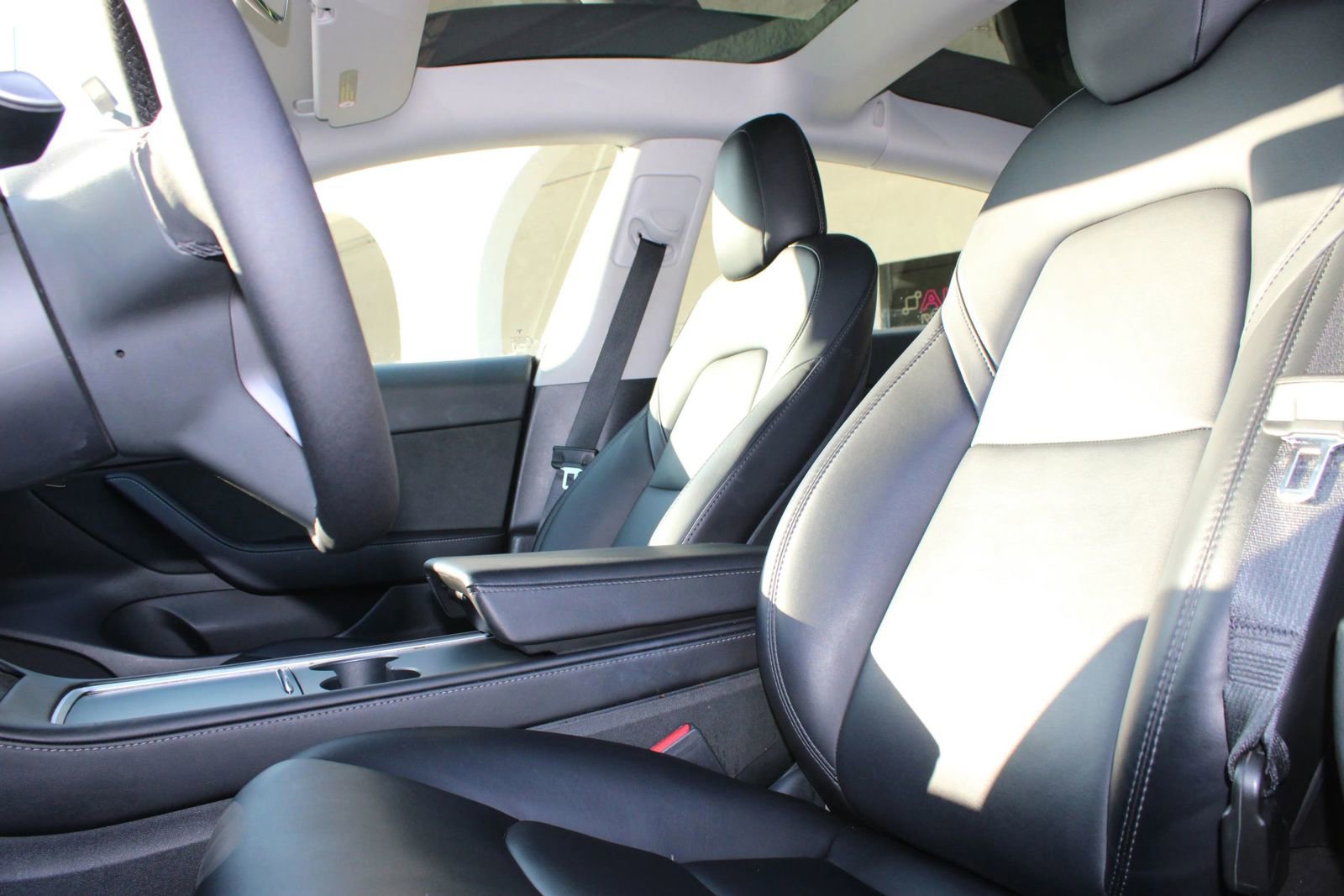 Used 2022 Tesla Model 3 Standard Range image 21