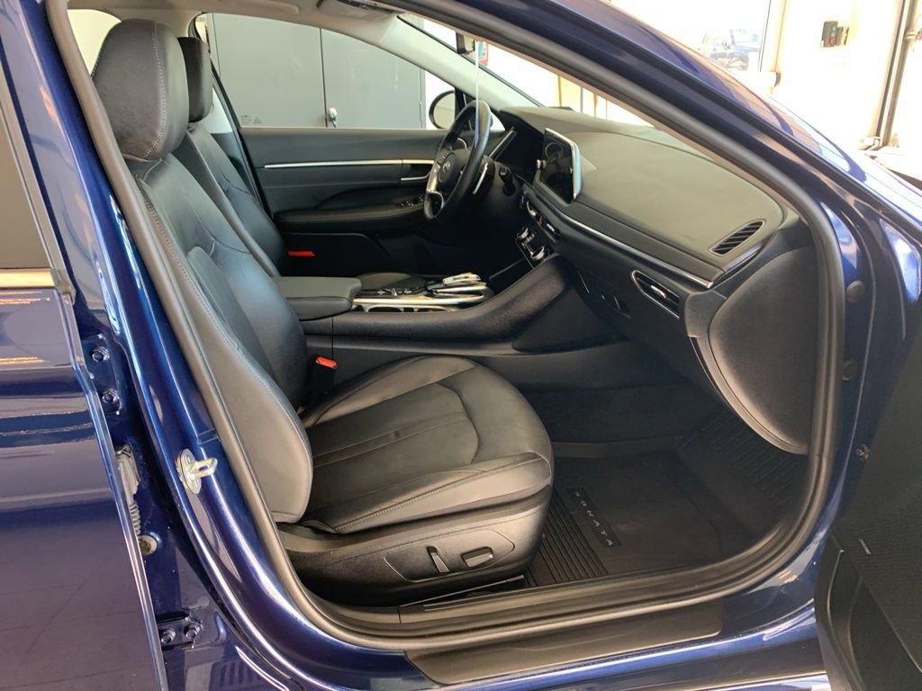 Certified 2021 Hyundai Sonata Limited w/ Winter Weather Package image 19