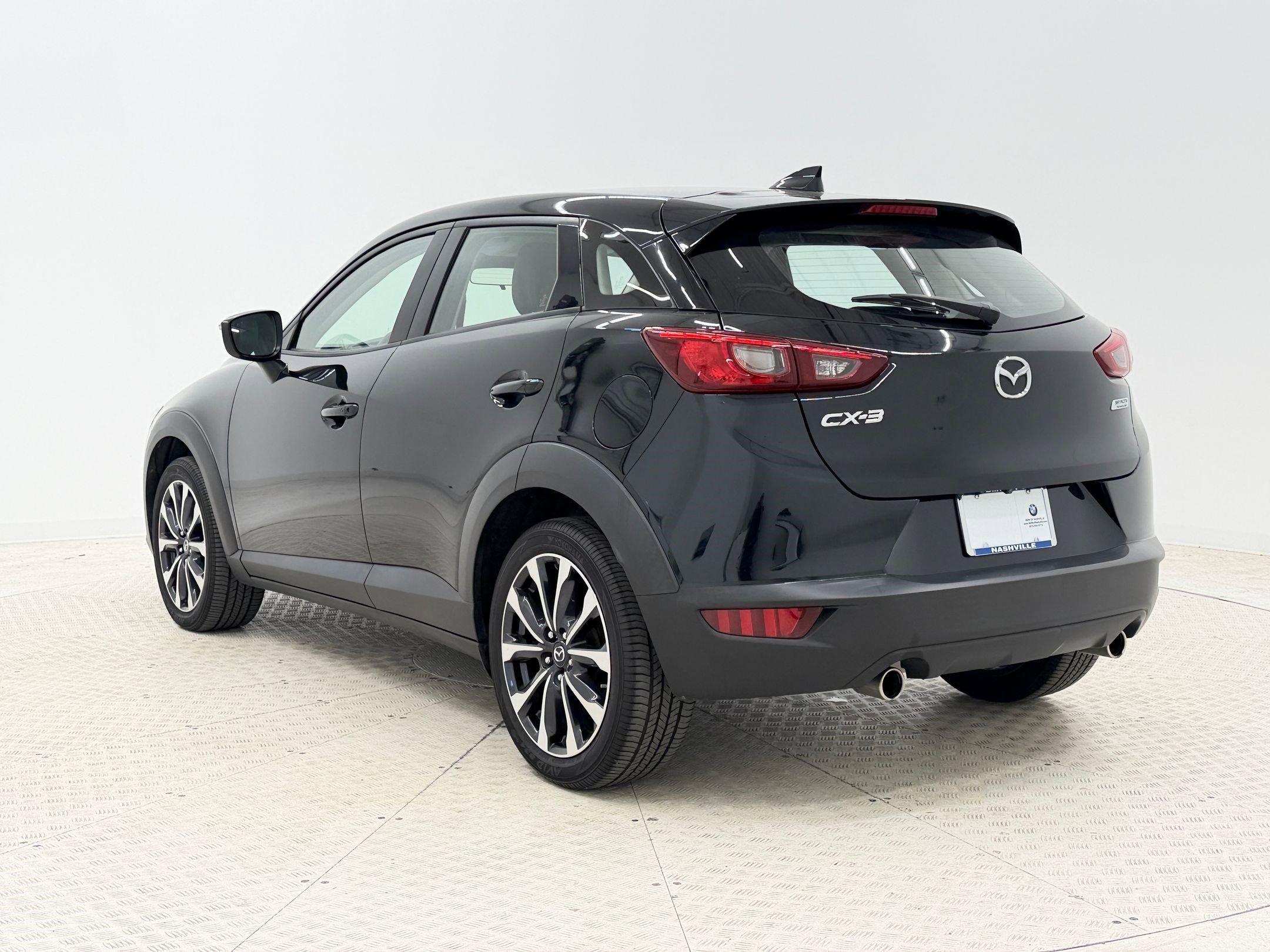 Used 2019 MAZDA CX-3 Touring w/ Preferred Equipment Package FWD image 3