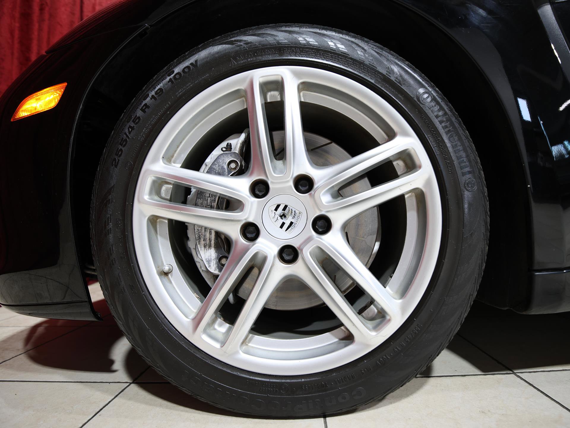 Used 2013 Porsche Panamera image 7