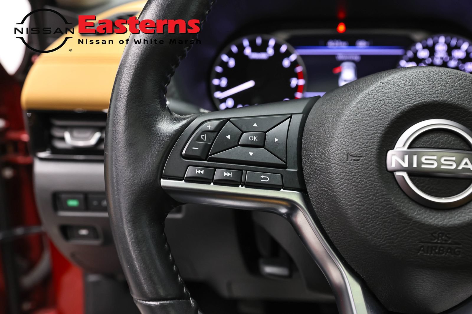 Used 2024 Nissan Sentra SV w/ SV Premium Package FWD image 15