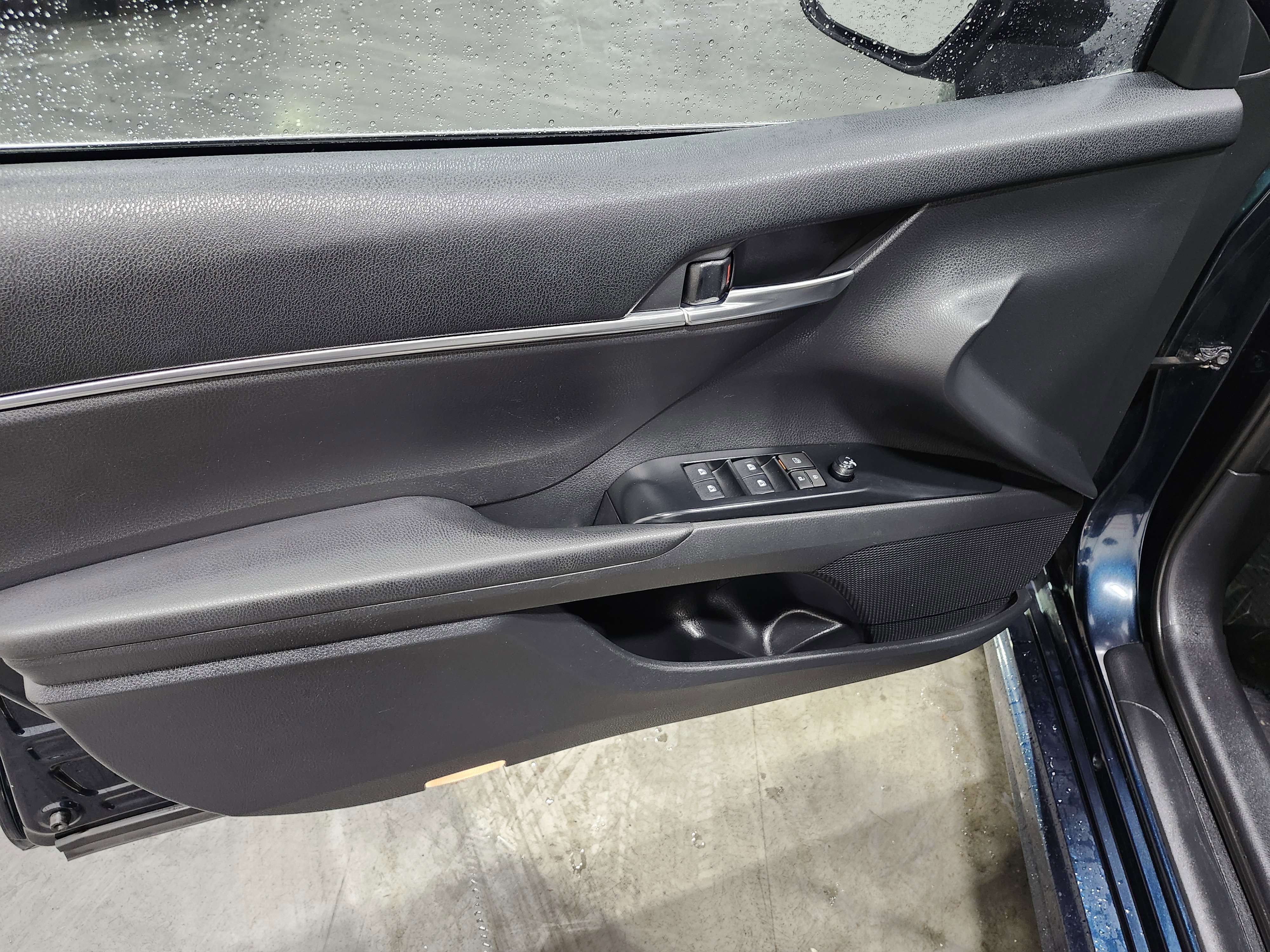 Used 2018 Toyota Camry SE w/ Audio Package image 28