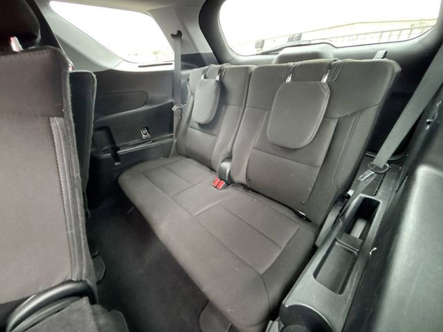 Used 2022 Ford Explorer XLT image 19