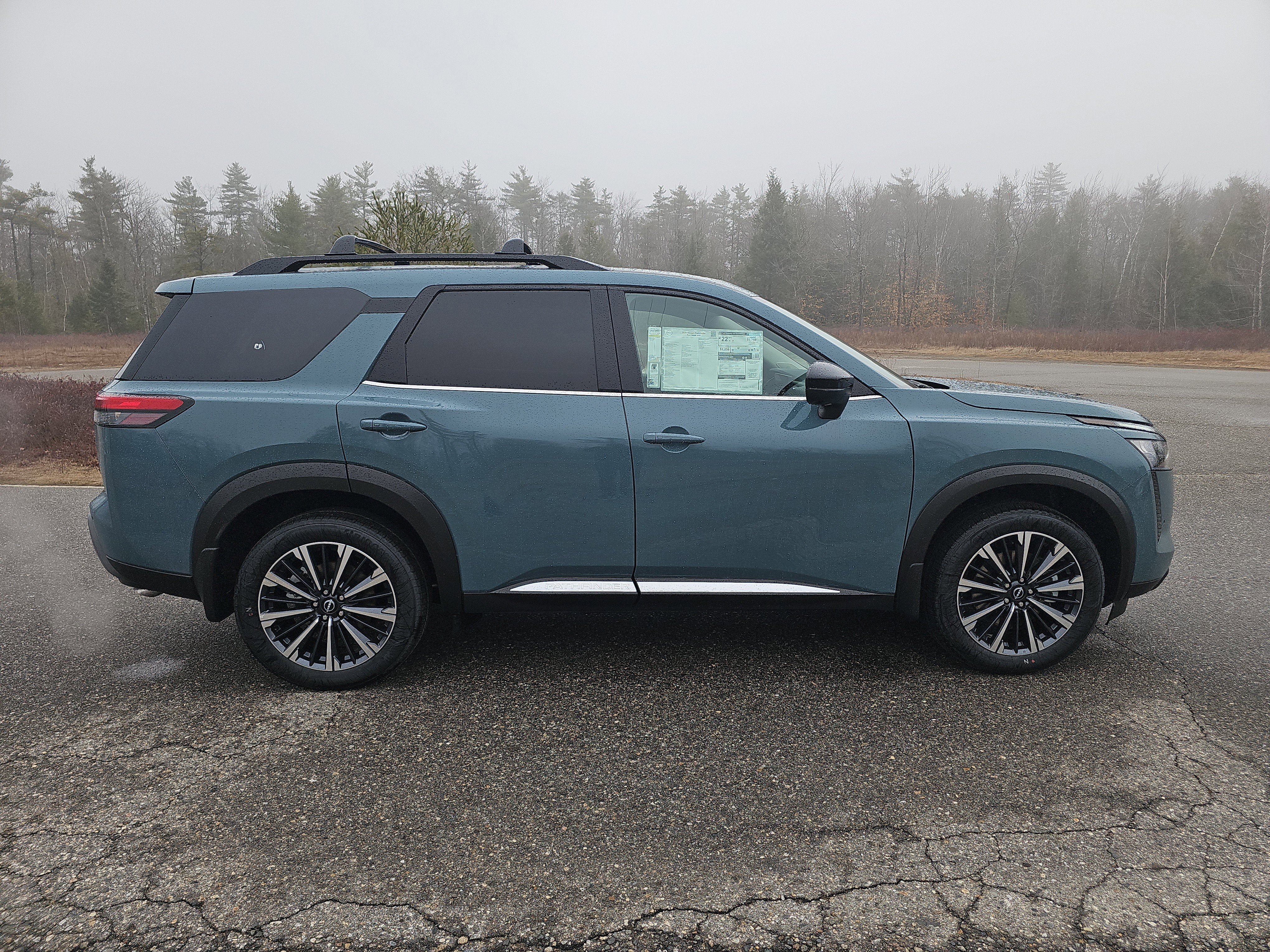 New 2026 Nissan Pathfinder Platinum AWD/4WD image 8