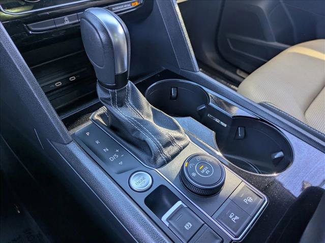 Used 2023 Volkswagen Atlas Cross Sport SEL Premium R-Line image 11