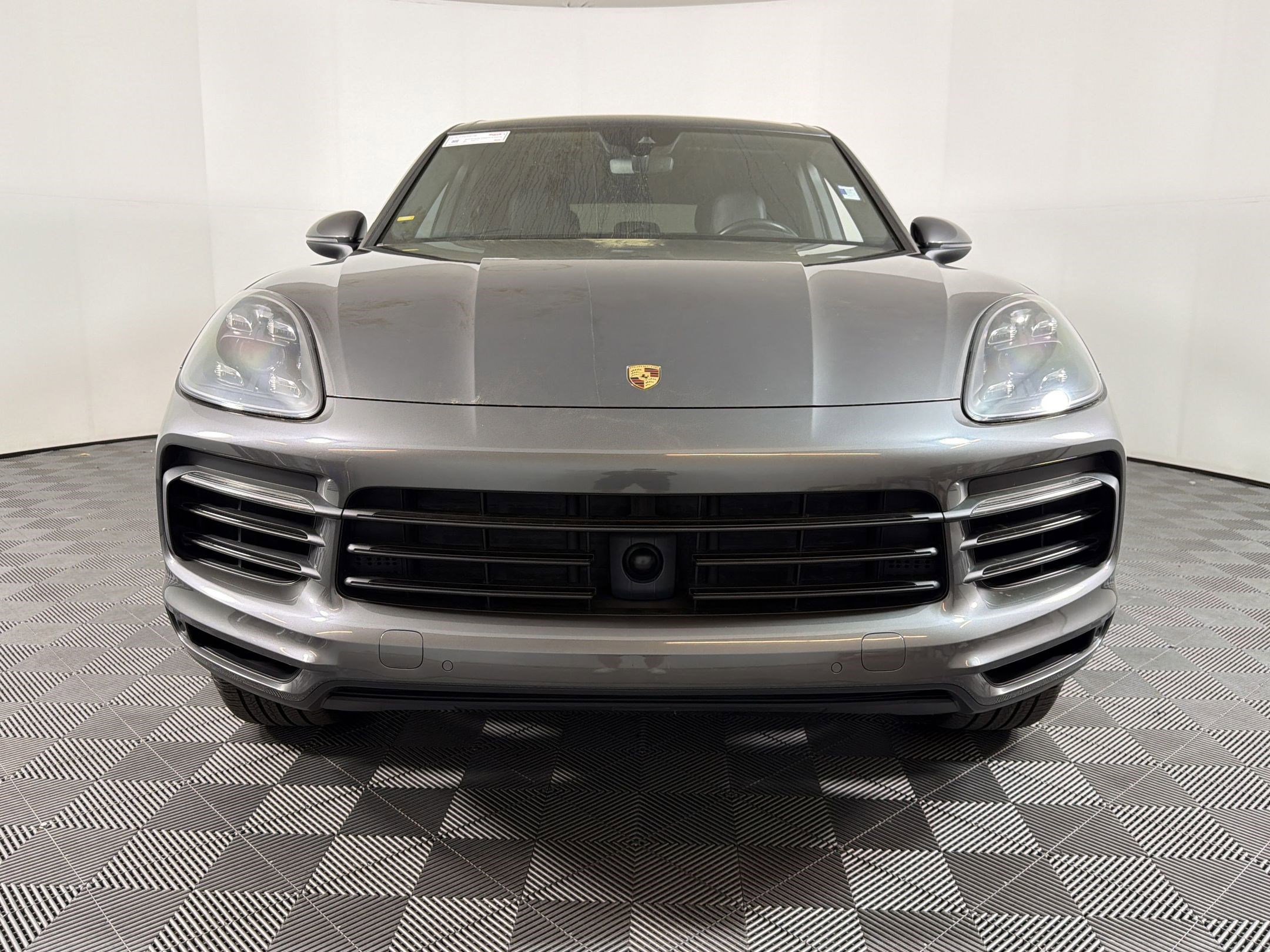Used 2019 Porsche Cayenne E-Hybrid image 5