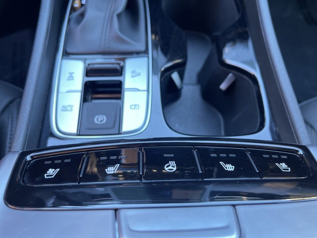 Used 2024 Hyundai Santa Cruz Limited image 5