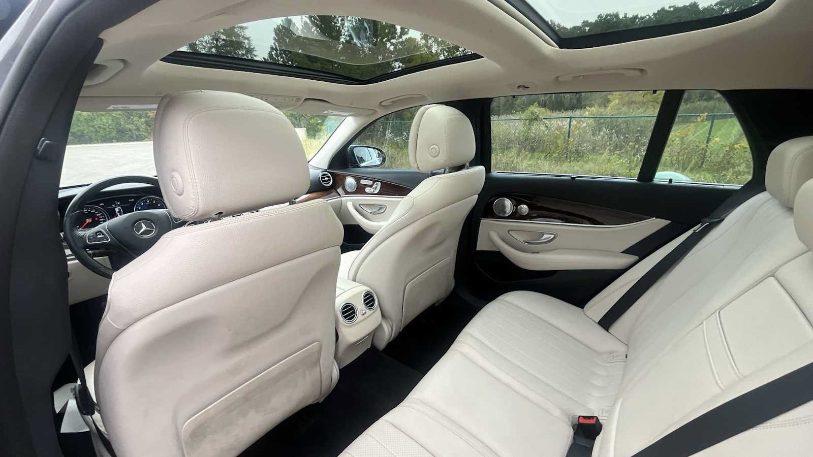 Certified 2017 Mercedes-Benz E 400 4MATIC Wagon image 13