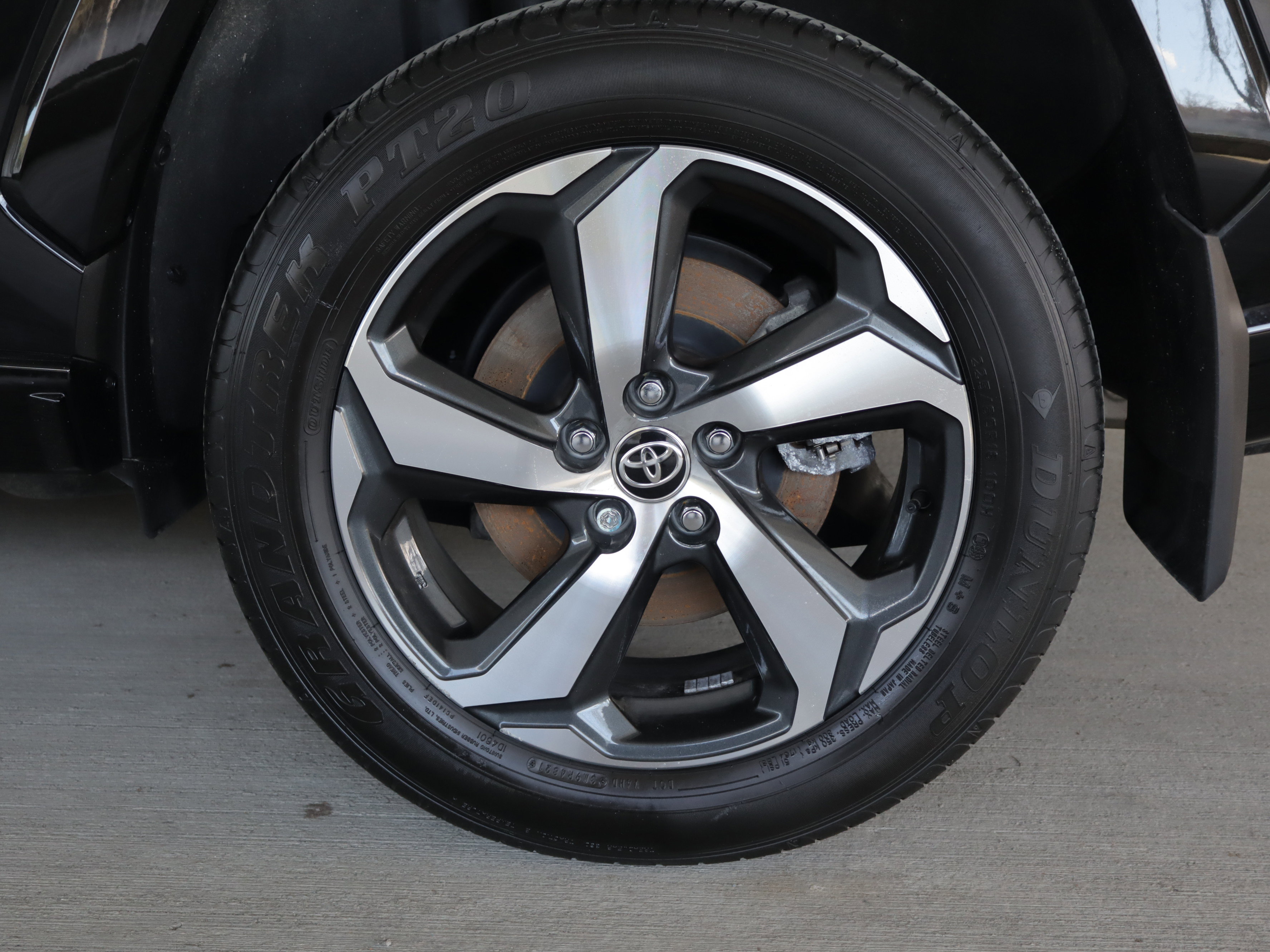 Used 2022 Toyota RAV4 SE image 26