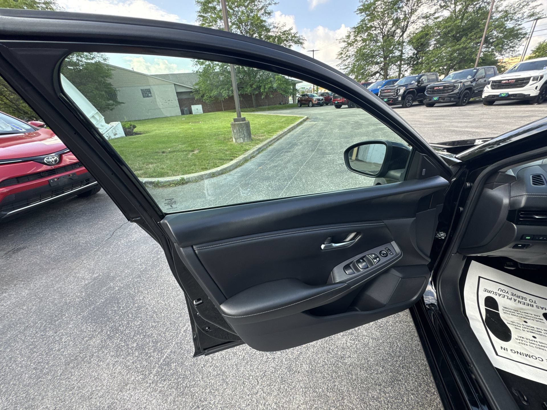 Used 2023 Nissan Sentra SV FWD image 22