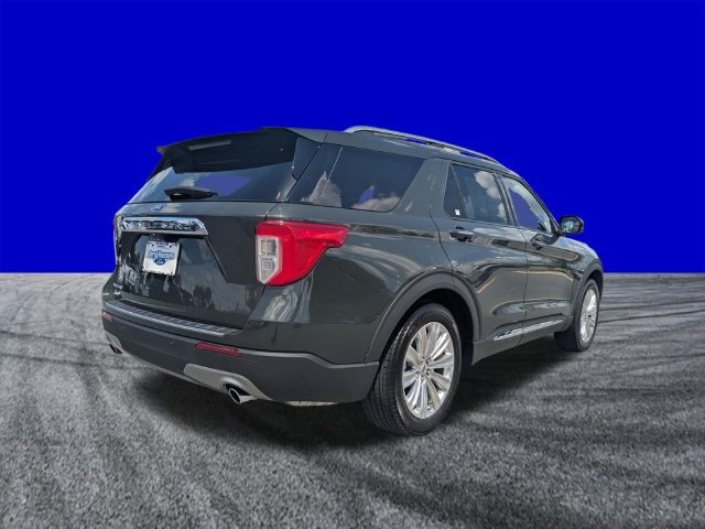 Used 2024 Ford Explorer Limited w/ Limited Technology Package RWD image 3