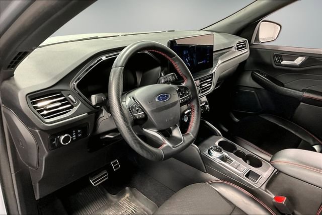 Used 2024 Ford Escape ST-Line w/ Tech Pack #1 AWD/4WD image 16