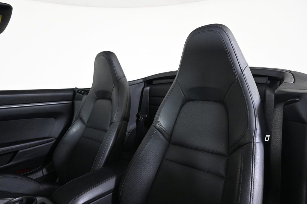 Certified 2023 Porsche 911 Carrera image 5
