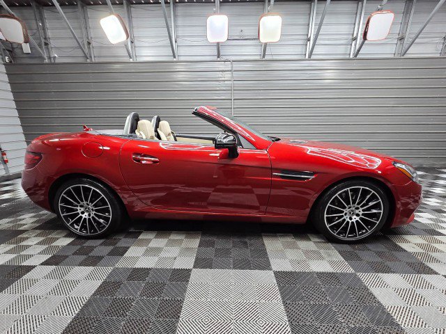 Used 2019 Mercedes-Benz SLC 300 image 10