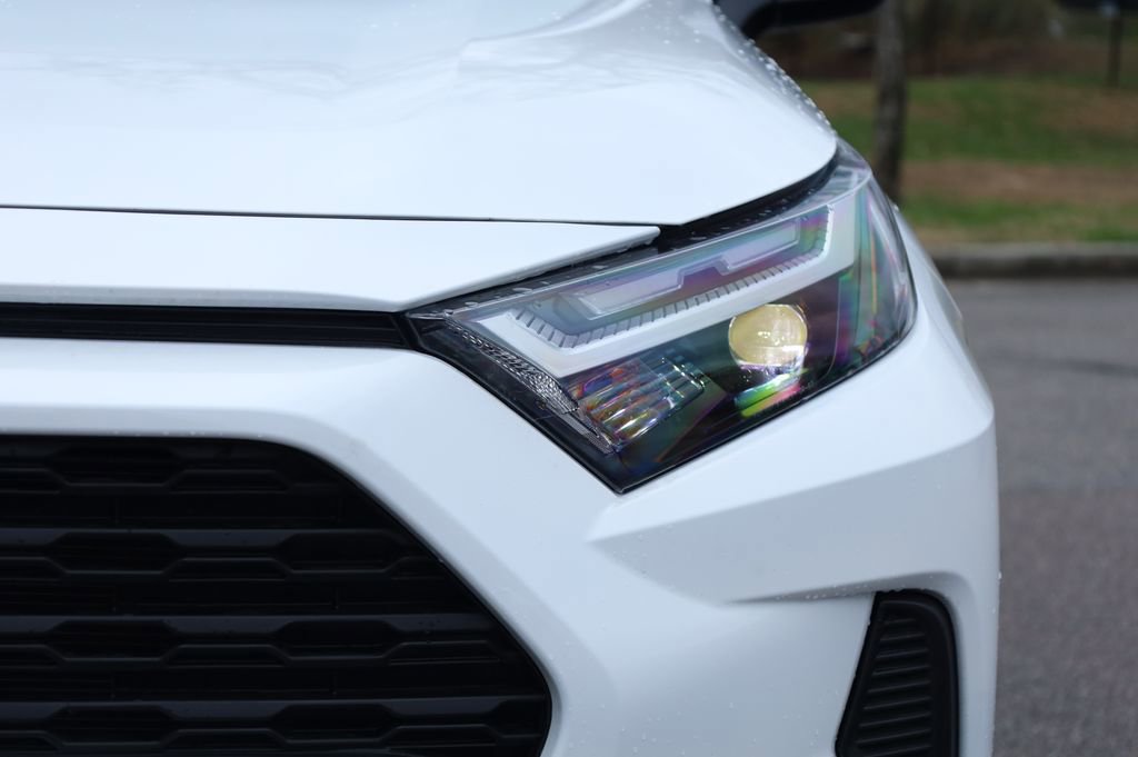 Used 2025 Toyota RAV4 XLE image 20