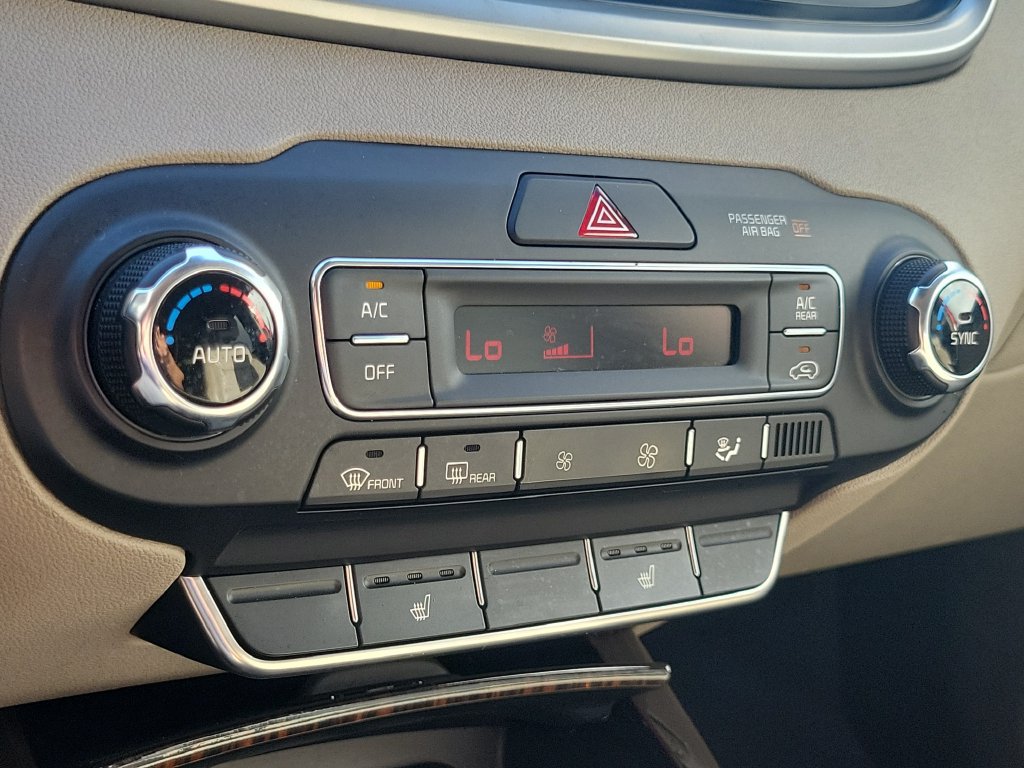 Used 2019 Kia Sorento EX FWD image 37