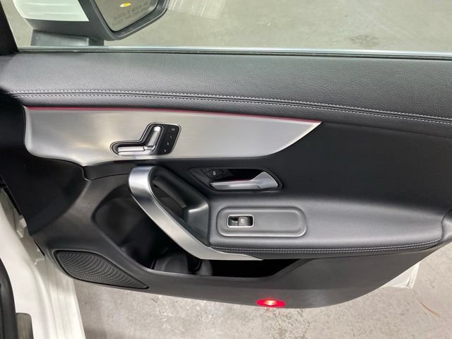 Used 2025 Mercedes-Benz CLA 250 4MATIC image 19