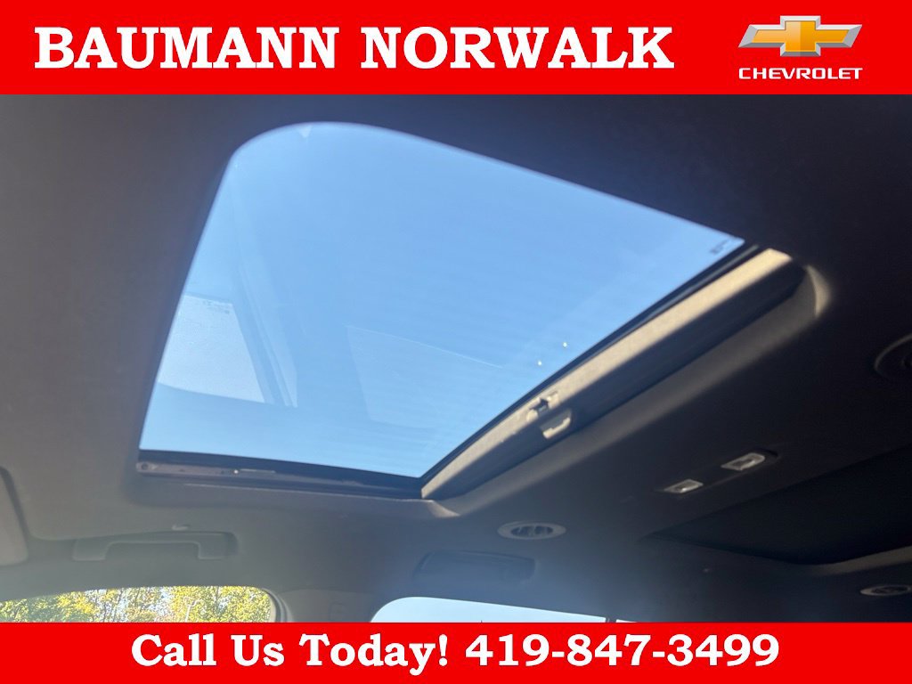 Used 2022 Chevrolet Traverse High Country AWD/4WD image 46