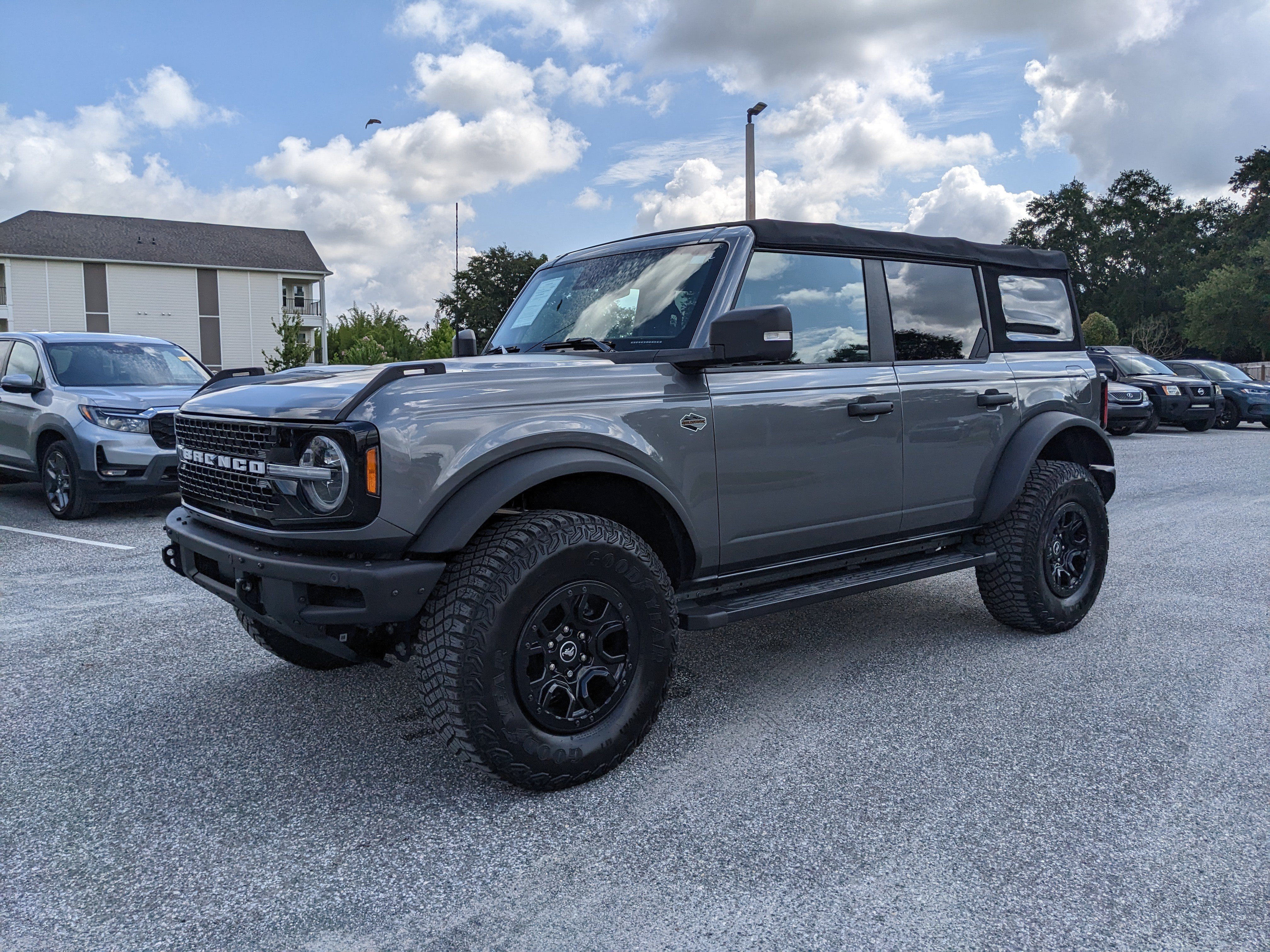 Used 2022 Ford Bronco Wildtrak AWD/4WD image 9
