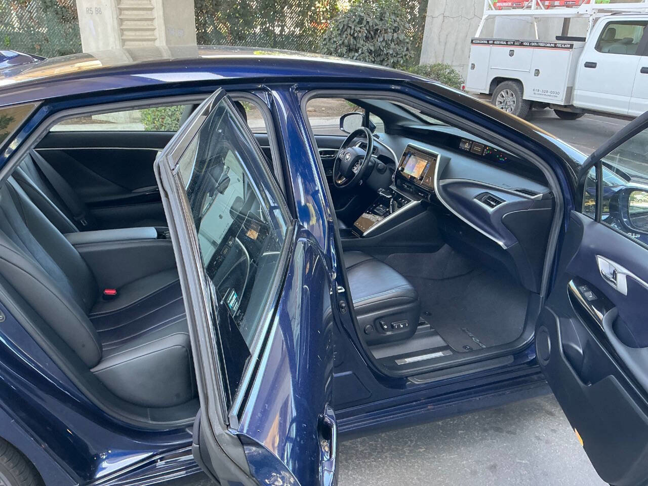Used 2017 Toyota Mirai FWD image 10