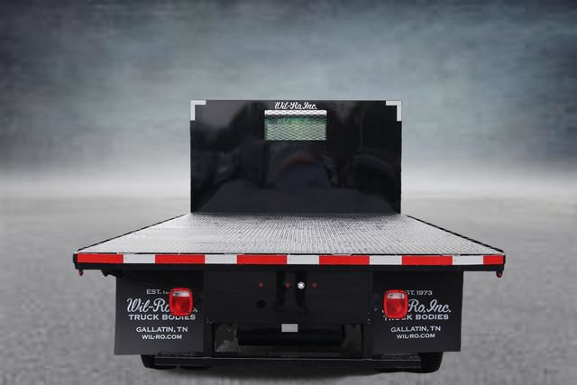 Used 2019 Isuzu NPR RWD image 12